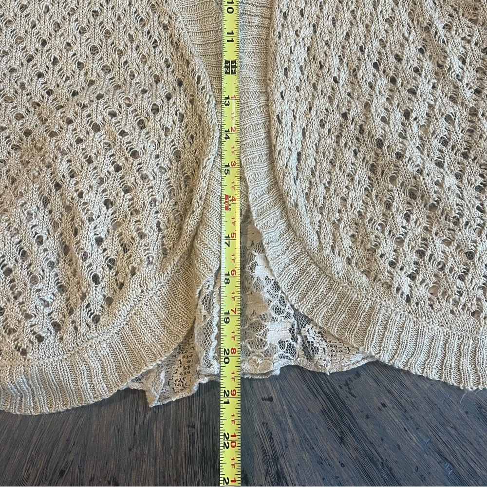No Boundaries Junior’s Beige Open-Knit Sweater with Gathered Back Detailing | XL - Picture 4 of 8